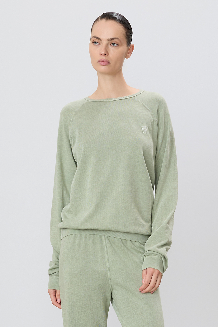 OVERSIZED RAGLAN SWEATSHIRT