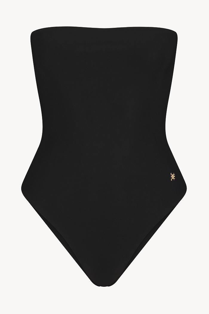 KAIA ONE PIECE