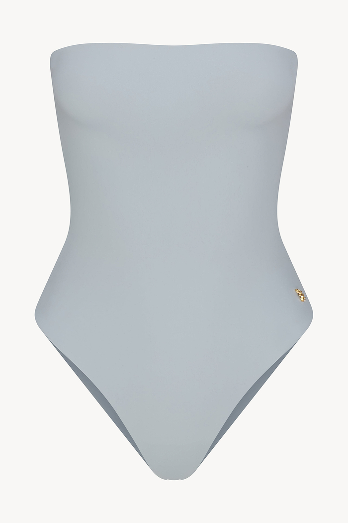 KAIA ONE PIECE