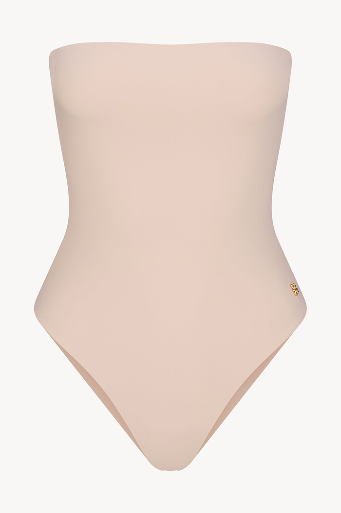 KAIA ONE PIECE