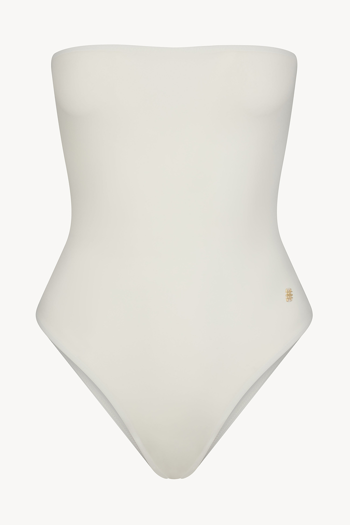 KAIA ONE PIECE