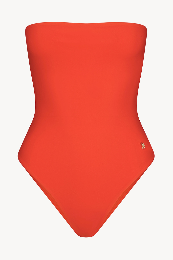 KAIA ONE PIECE