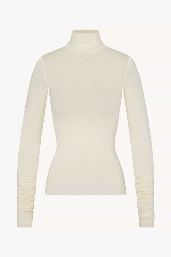 FITTED TURTLENECK TOP