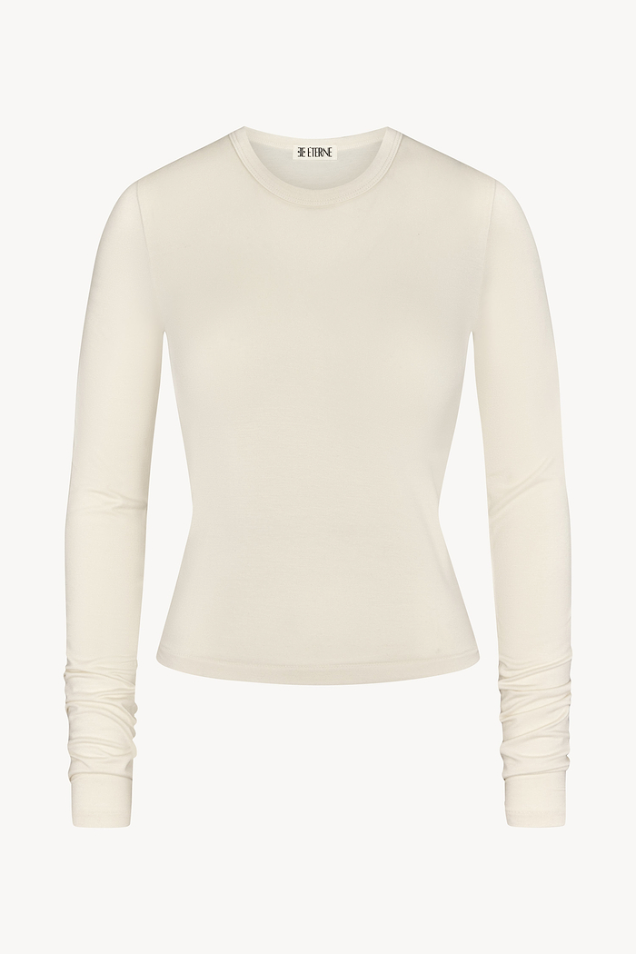 FITTED CREWNECK LONG SLEEVE T-SHIRT