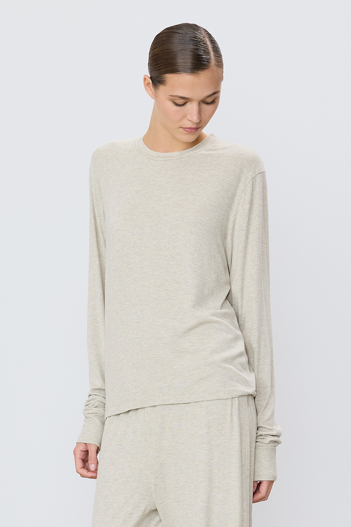 LONG SLEEVE BOYFRIEND T-SHIRT