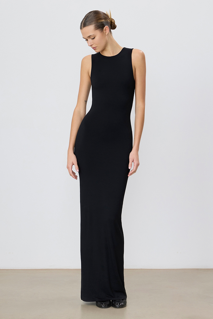 SLEEVELESS CREWNECK MAXI DRESS