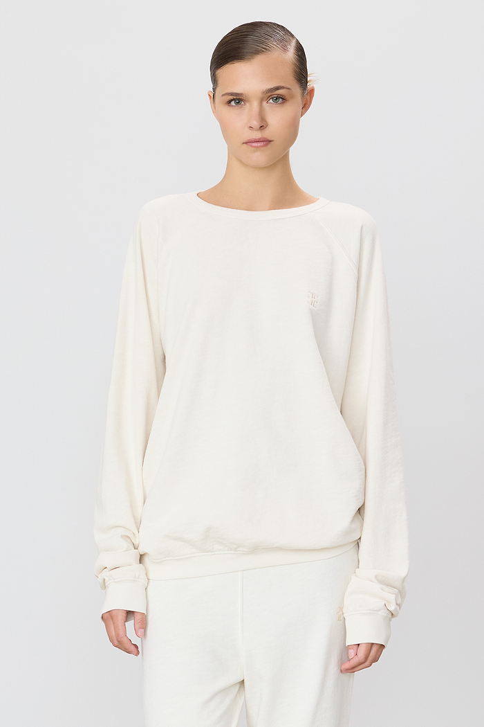 OVERSIZED RAGLAN SWEATSHIRT