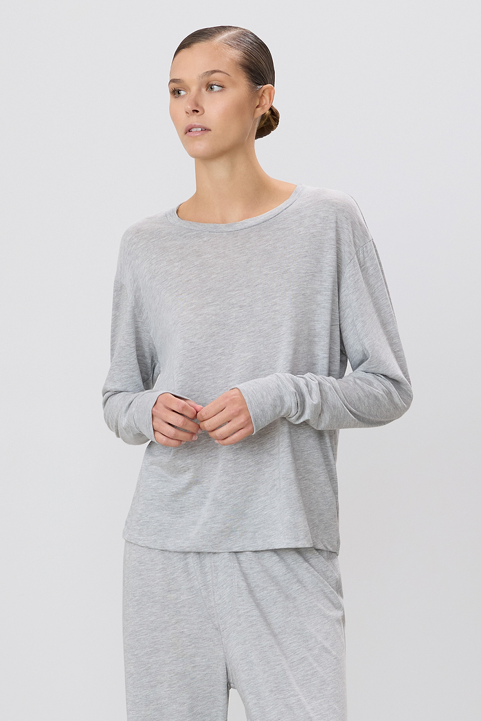 LONG SLEEVE BOYFRIEND T-SHIRT
