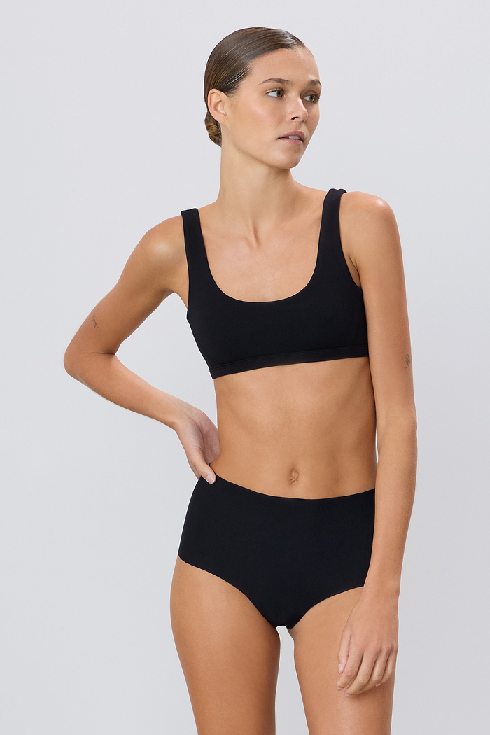 SCOOP NECK BRA