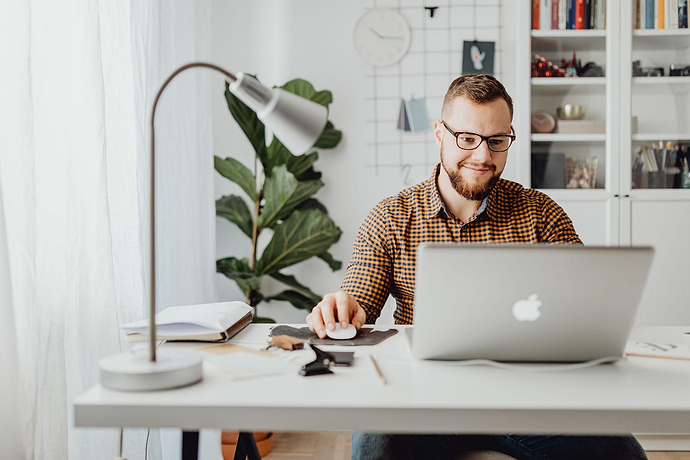 Guide: How to Start a Shopify Lifestyle Business in 9 Steps
