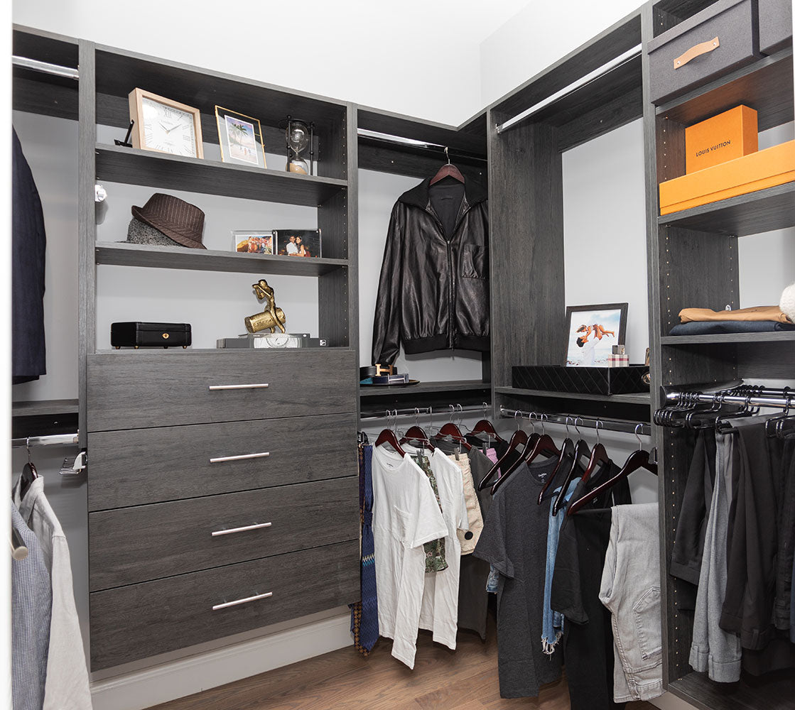 Reach-in closet system for bedroom