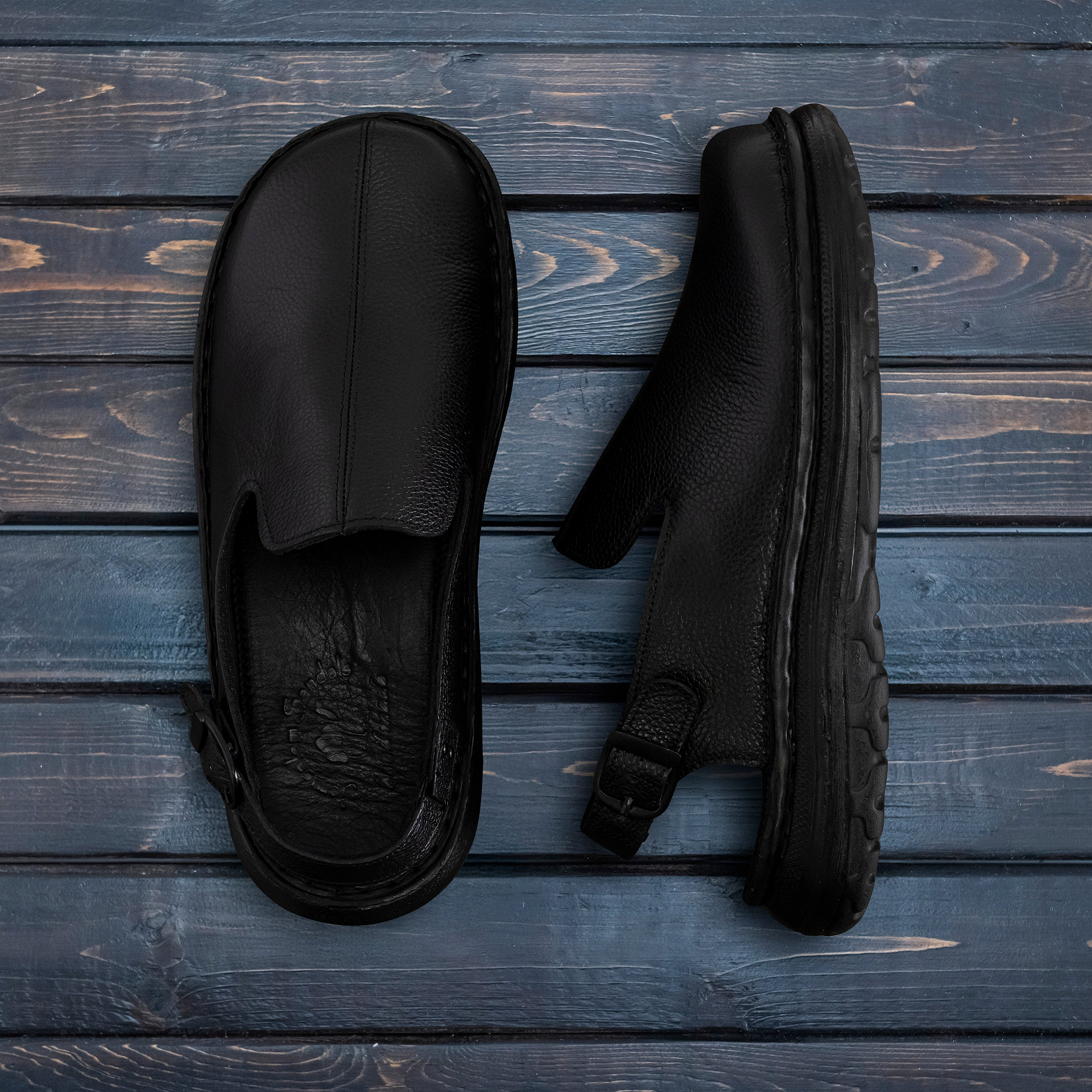 Anchor - Back-Strap Leather Clog | Black