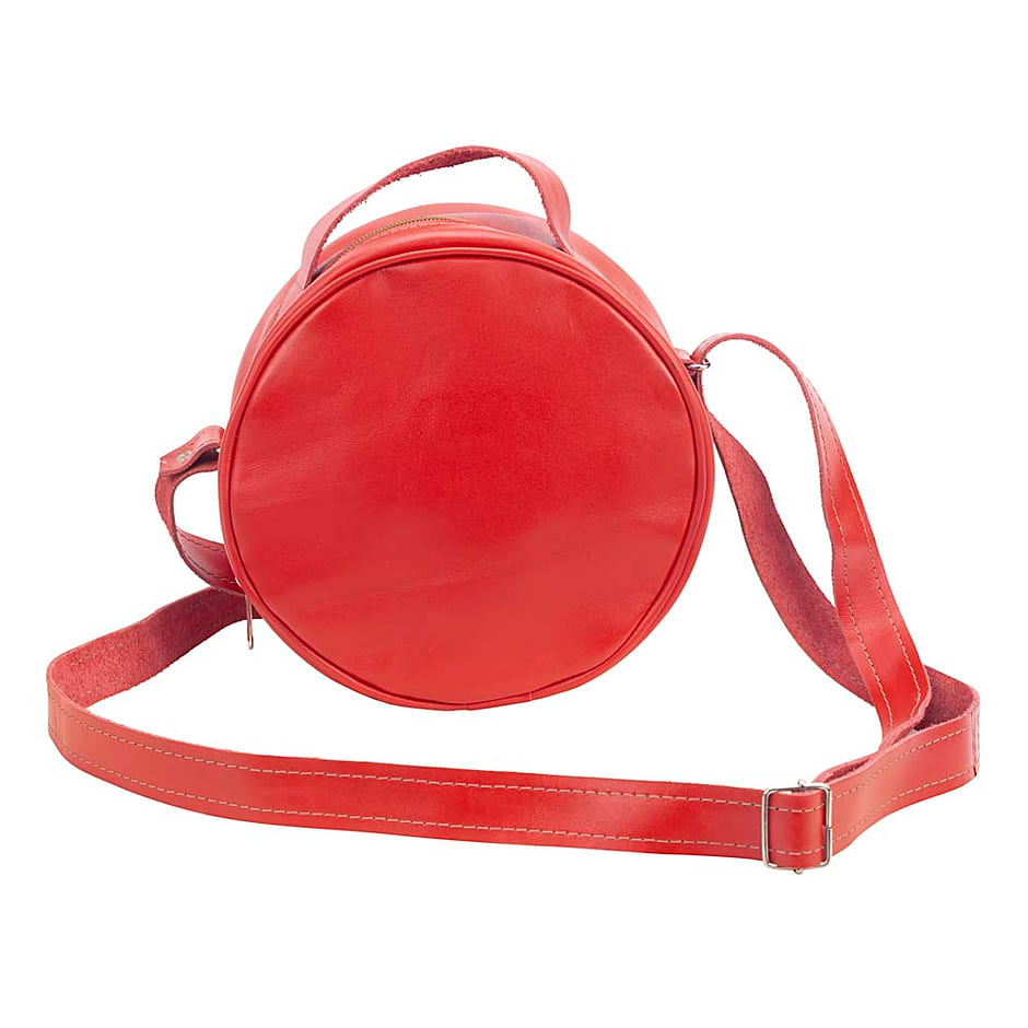 Round Leather Bag in red - front View