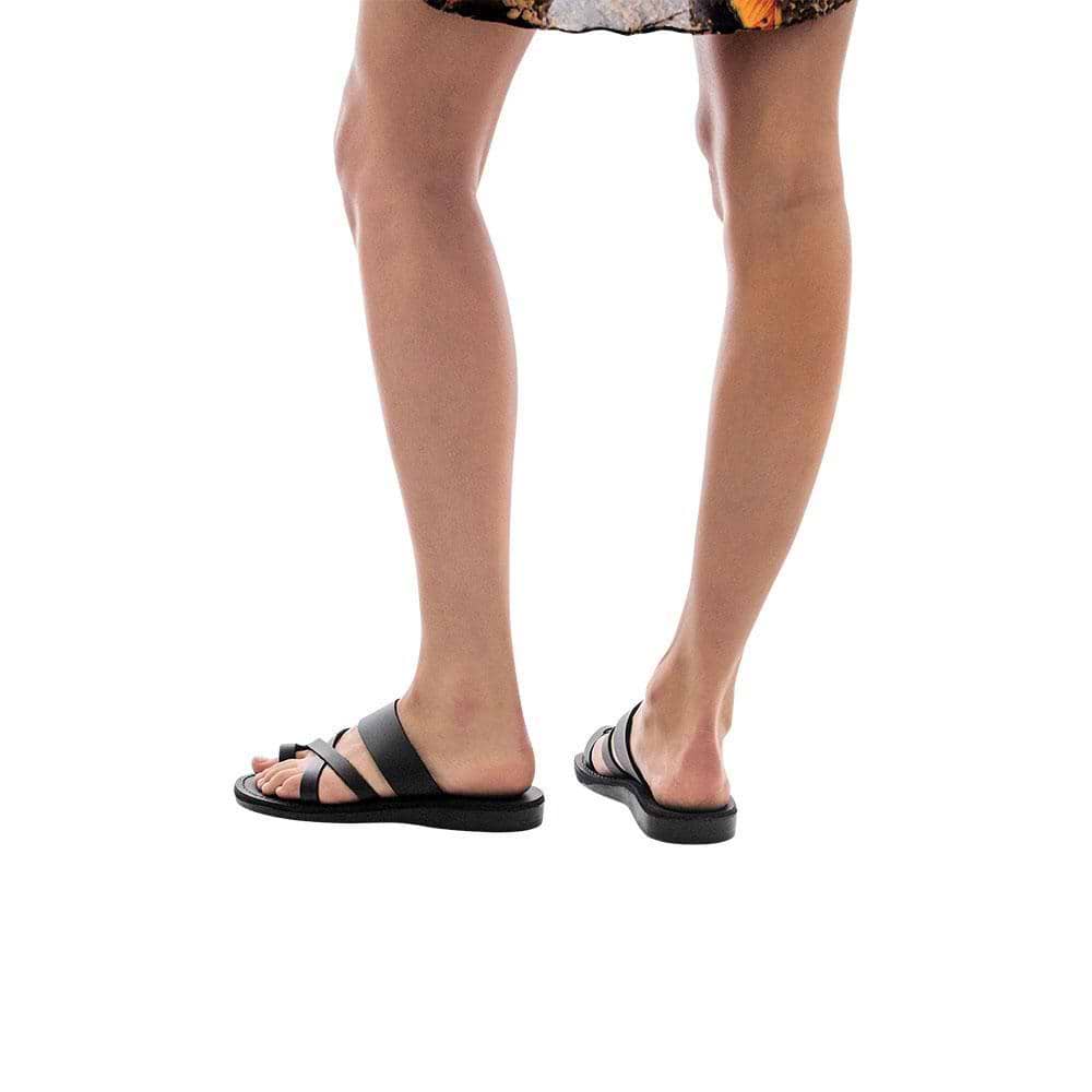 The Good Shepherd | Black Leather Toe Loop Sandal
