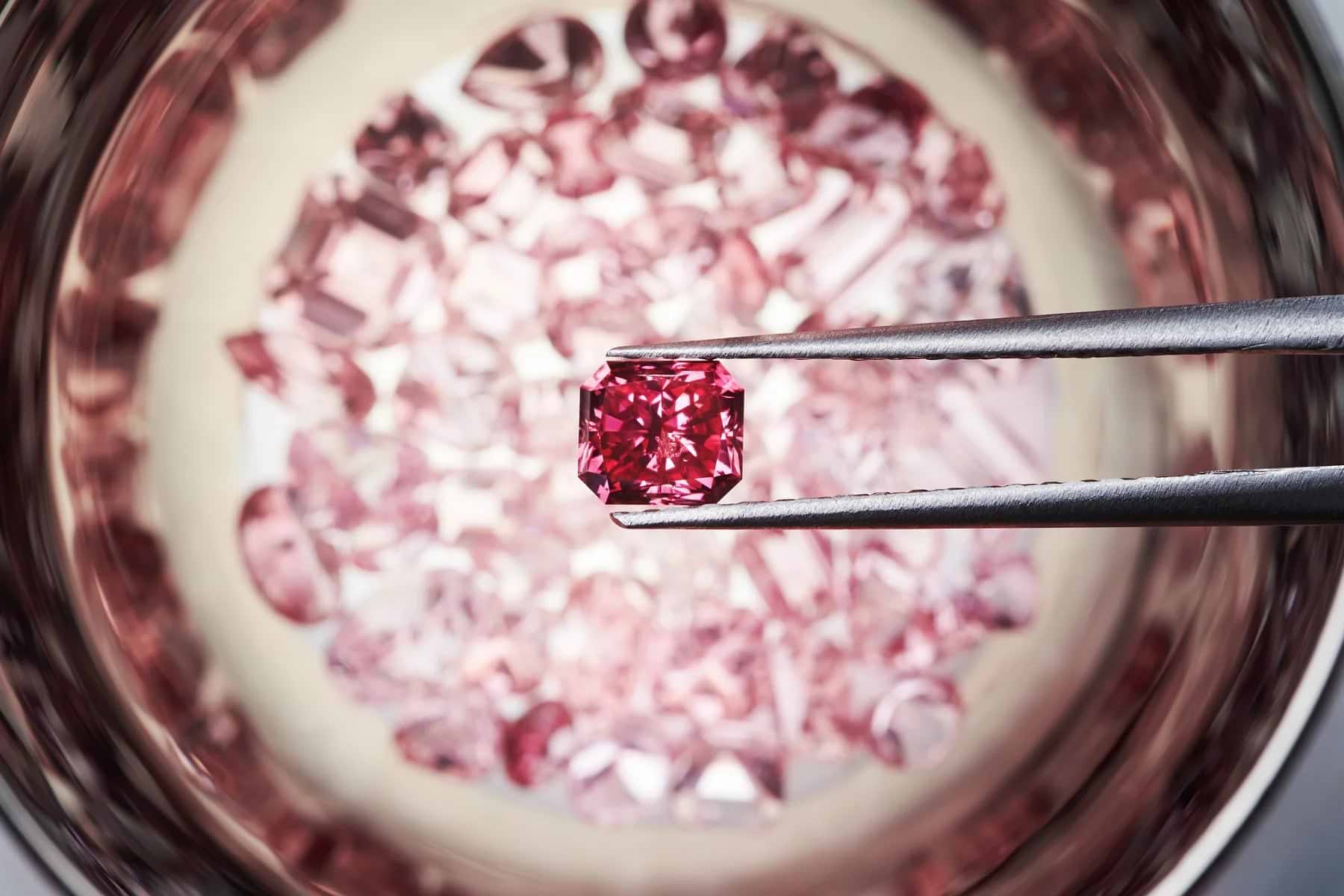 Loose Diamonds and Gemstones