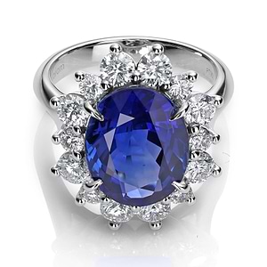 Victoria - Oval Sapphire