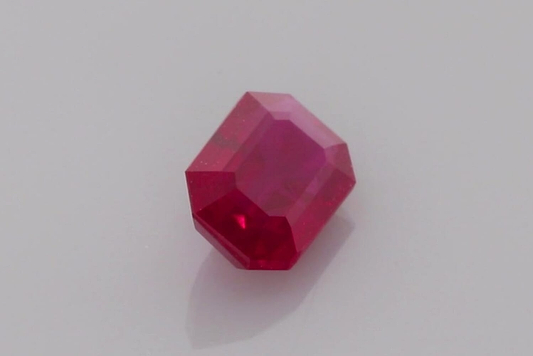 Em Cut Red Ruby 1.11ct