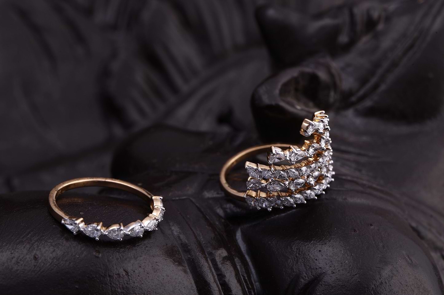 DIAMOND RING