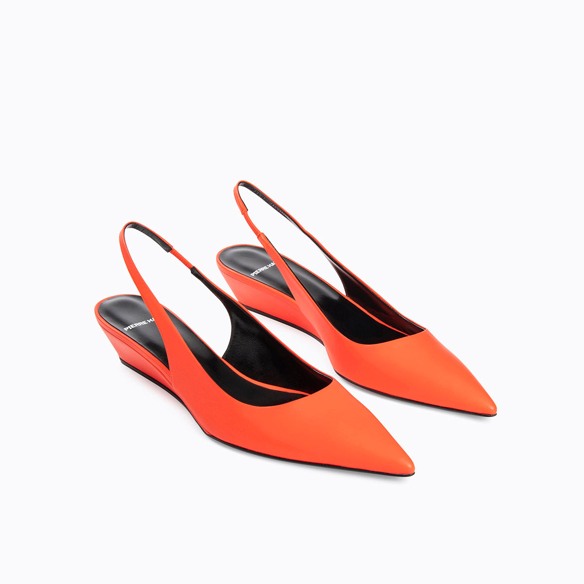 Pierre on sale hardy pumps