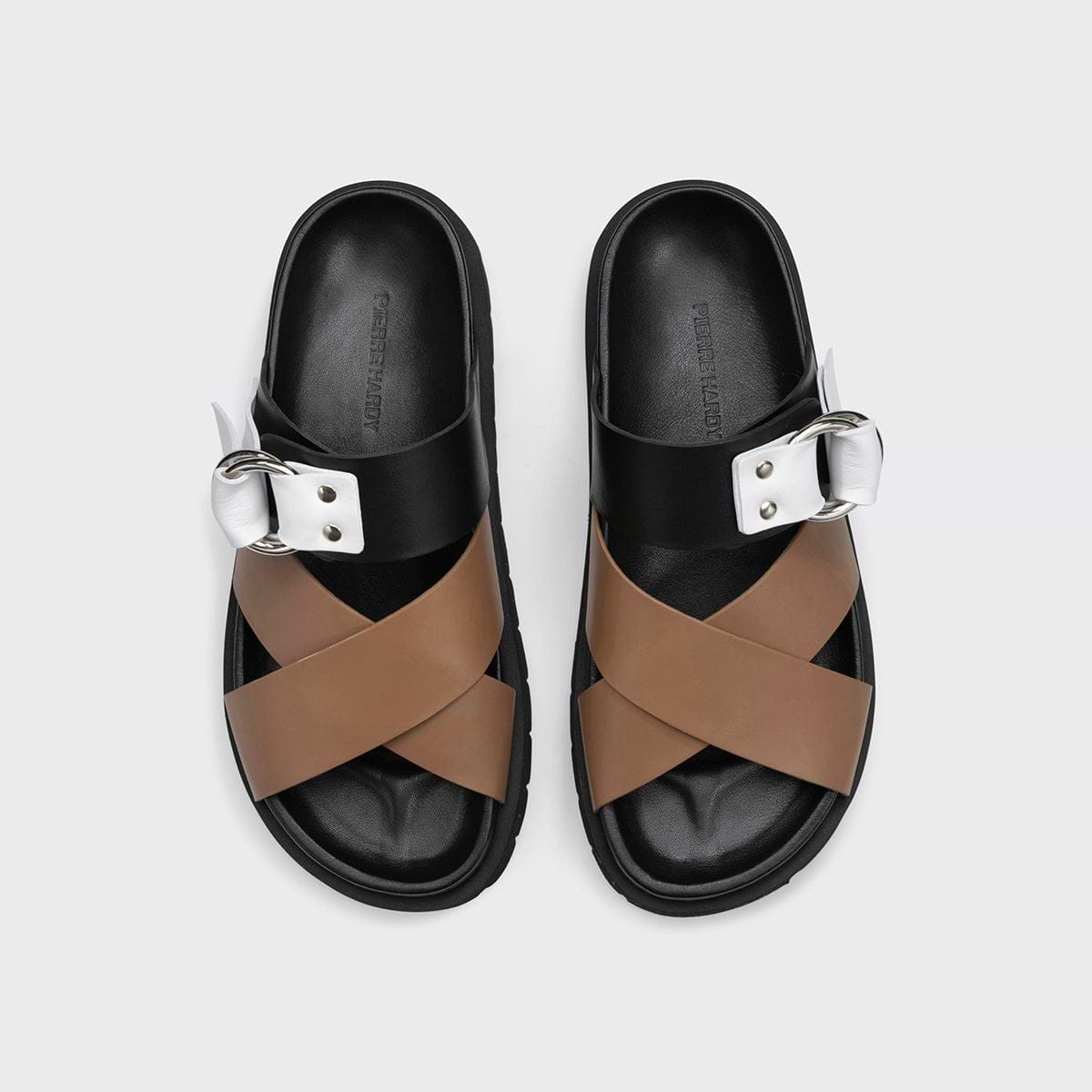 CROSS RIDER women's flat sandals in tobacco leather — PIERRE HARDY