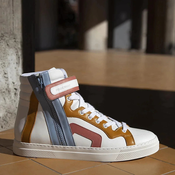 112 SNEAKERS display picture 1