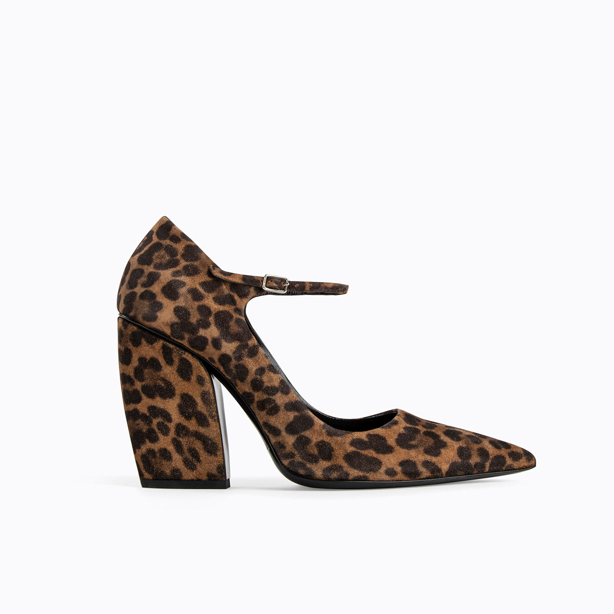 Pierre shop hardy pumps
