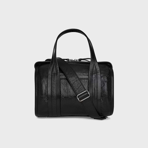 【即発送可能】 ADV06_GRAIN_CALF_BLACK_Pierre_ バッグ