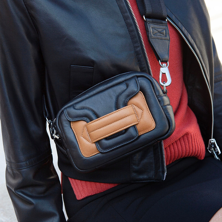 ALPHA PAD BOX BAG