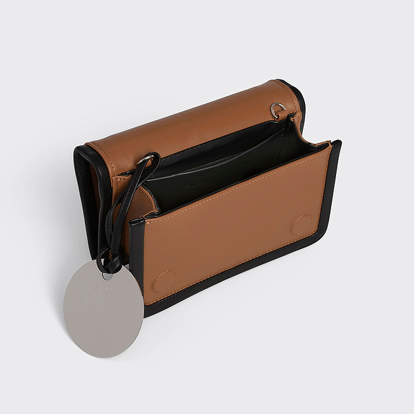 QV08ALPHAHANDBAG-CALF-