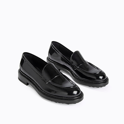JOHN LOAFER