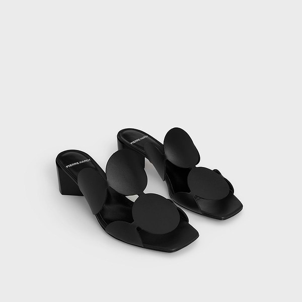 XC03_SHINY_CALF_BLACK_Pierre_H