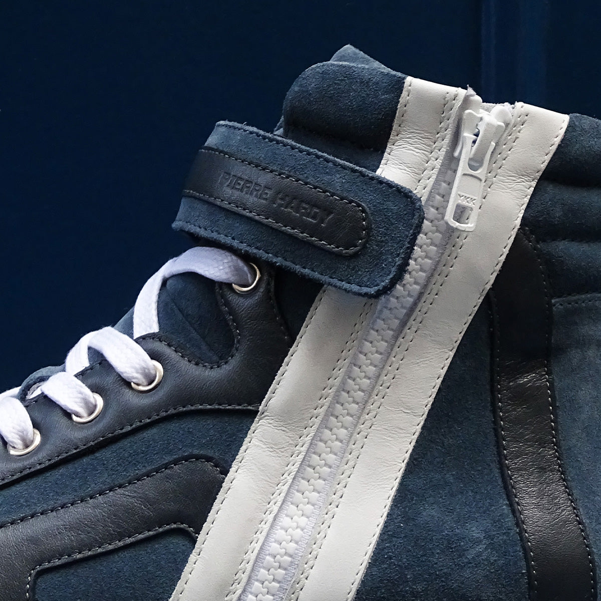 112 HIGH-TOP SNEAKERS