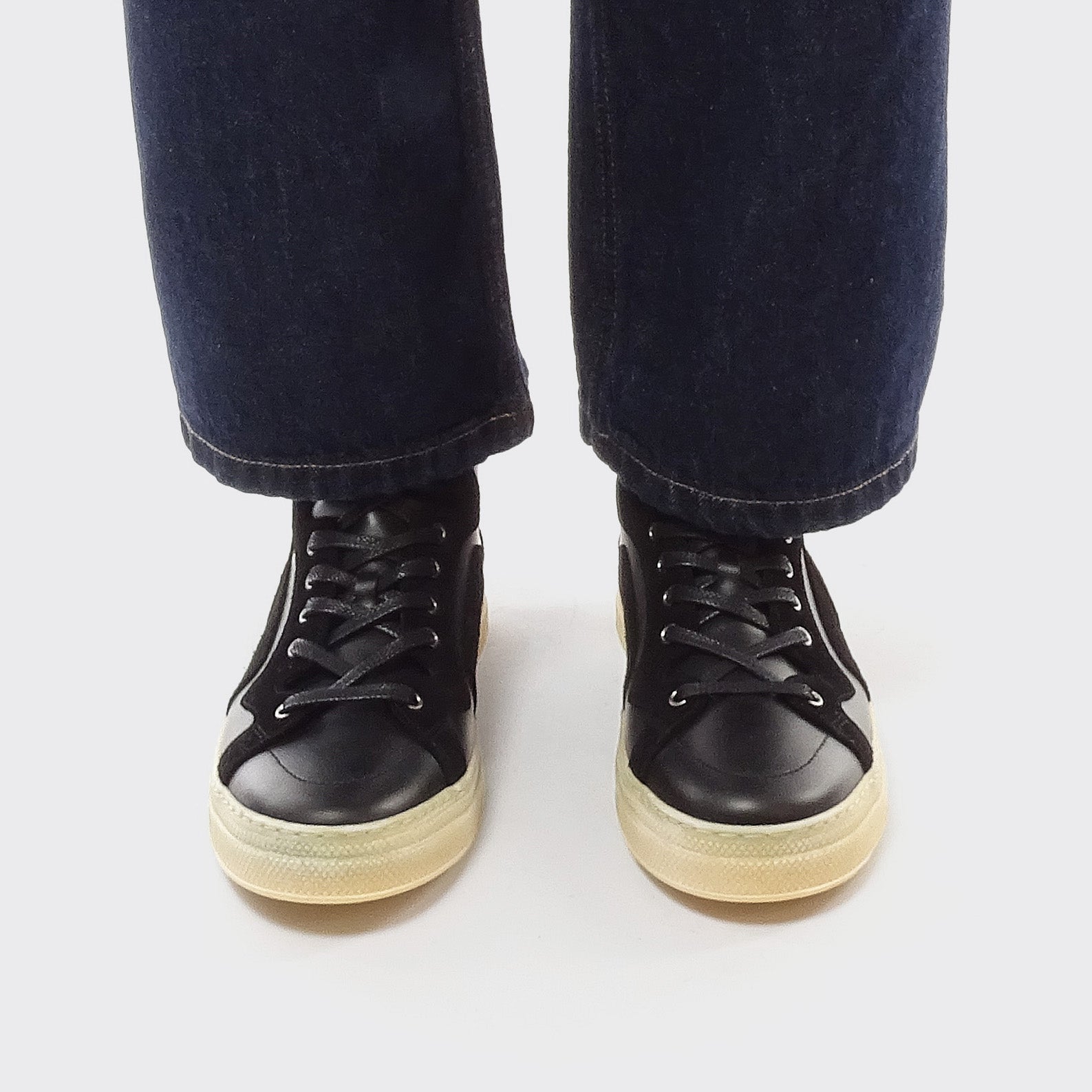 BASKETS MONTANTES 112