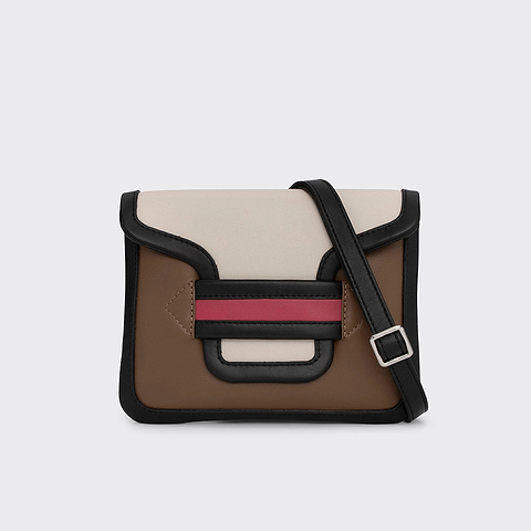 ALPHA POUCH