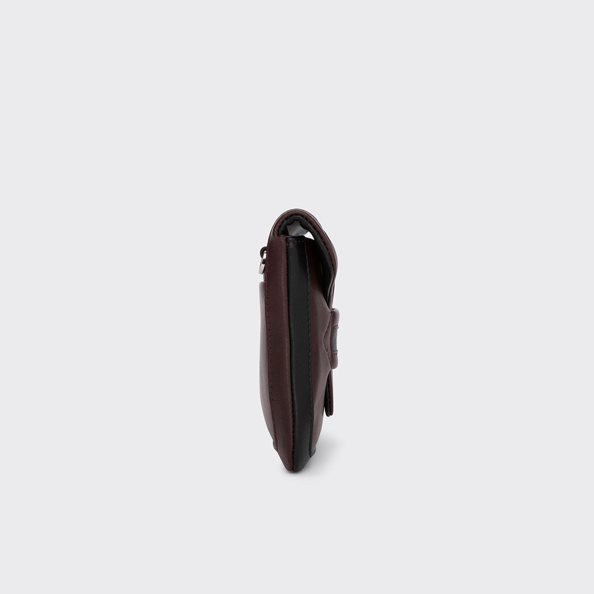 ALPHA POUCH