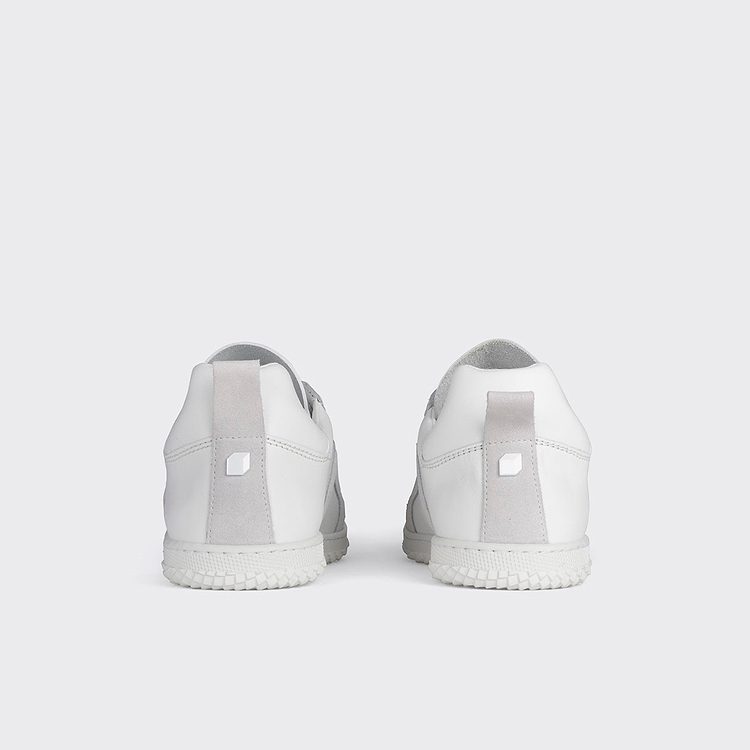 START SNEAKERS
