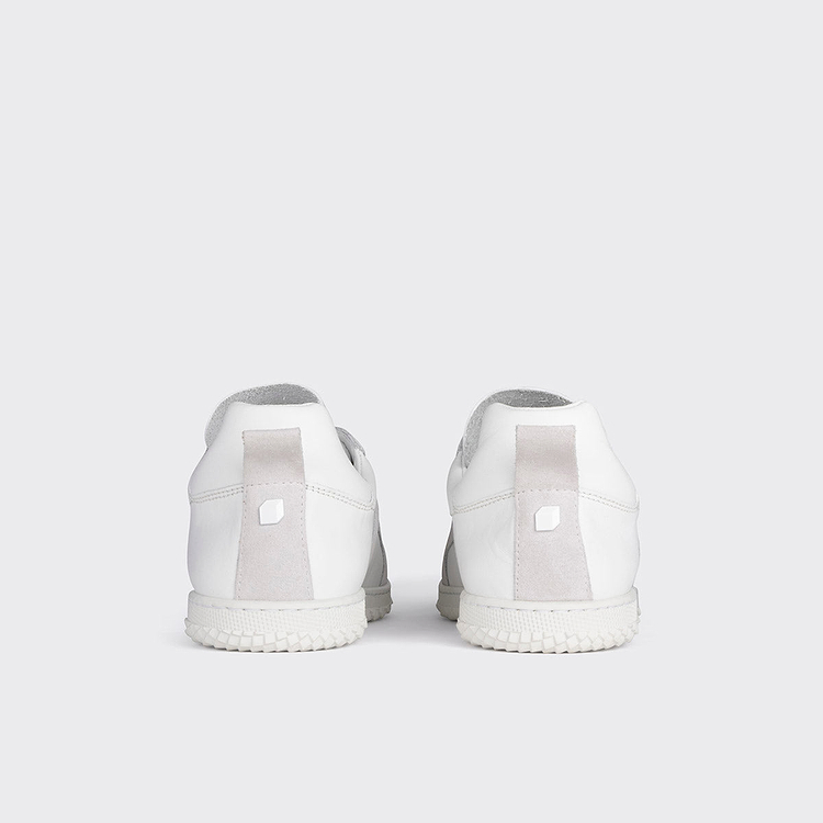 START SNEAKERS