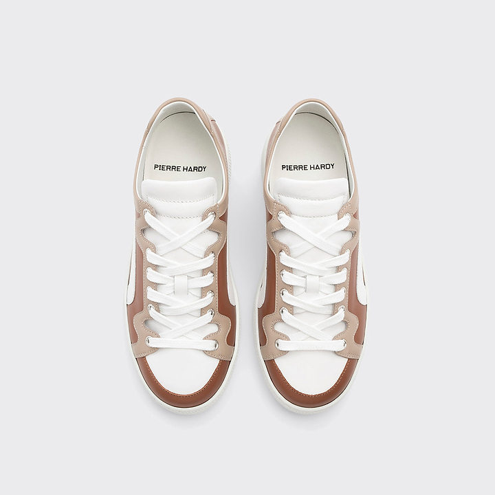 Pierre Hardy BASKETS ALPHA - FEMME, cuir de veau marron clair, beige et blanc, vue 2