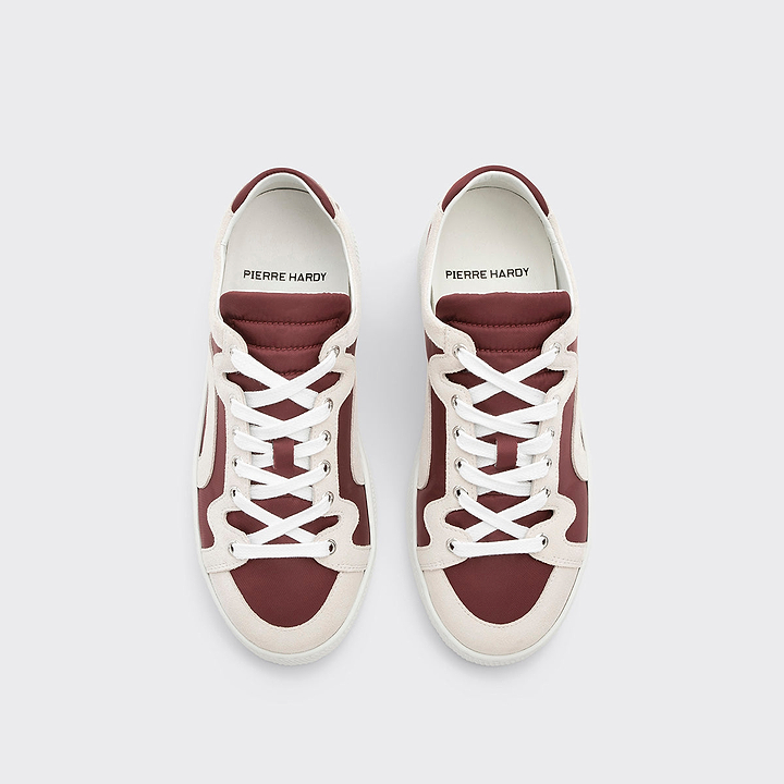 Pierre Hardy BASKETS ALPHA - FEMME, toile de nylon bordeaux et cuir de veau velours blanc, vue 3