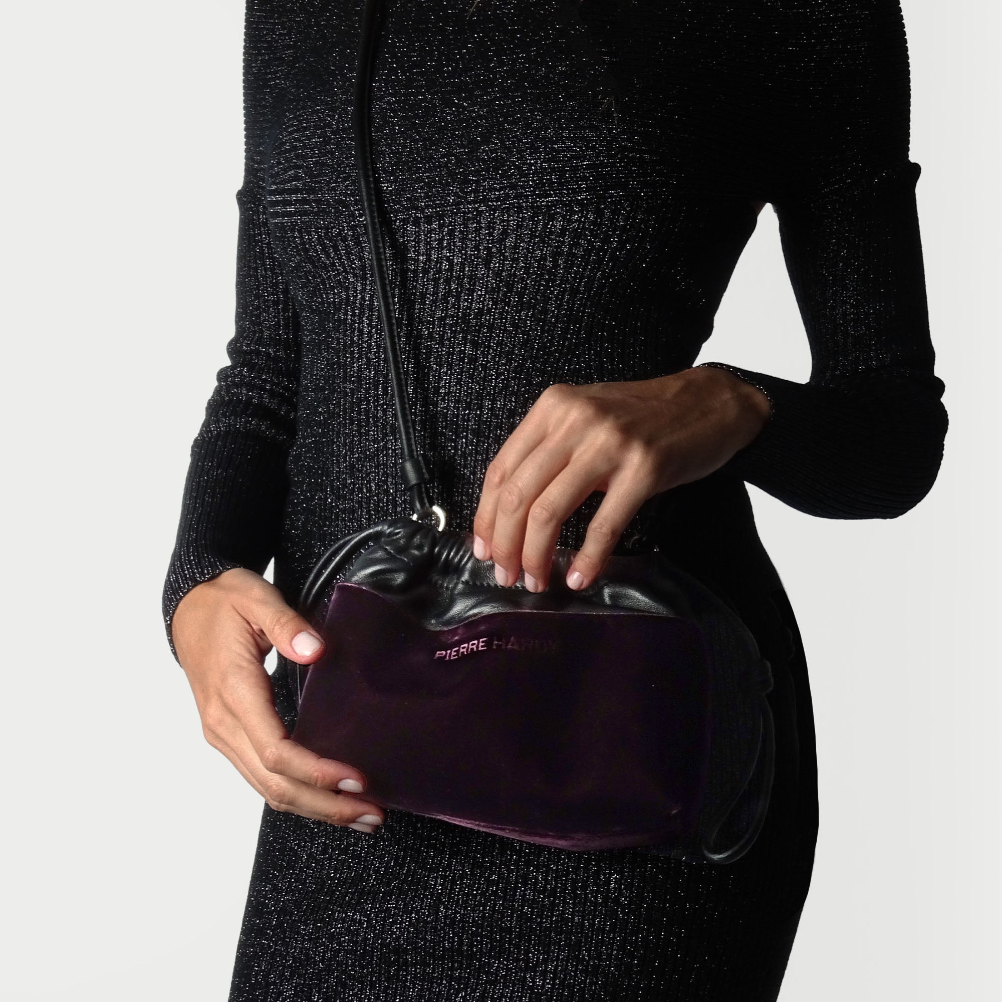 Pierre Hardy MINI TWIN CLUTCH, plum suede and black lambskin, vue 3