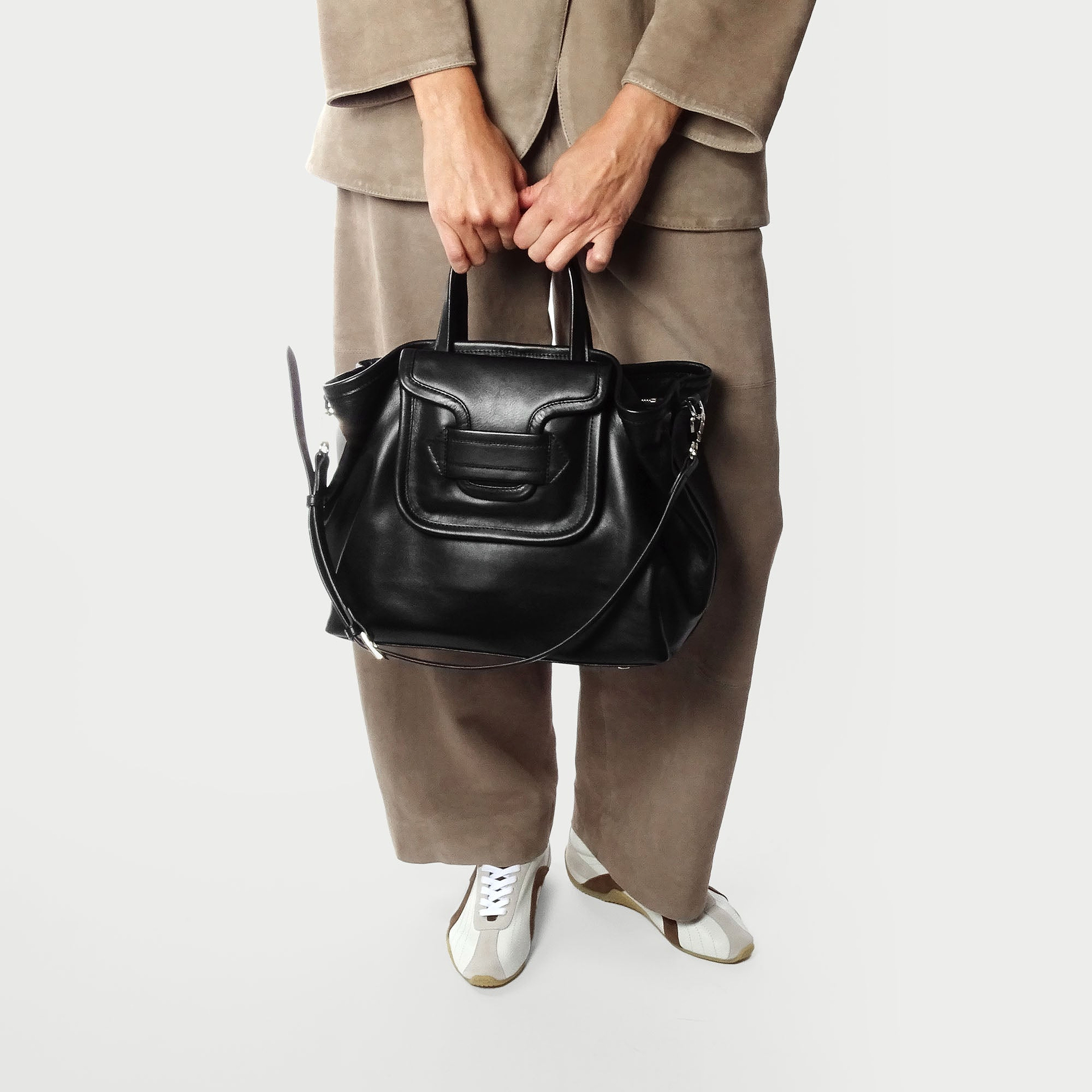 Pierre Hardy ALPHA DAY TOTE, black calfskin, vue 4