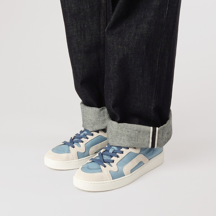 Pierre Hardy BASKETS ALPHA - HOMME, toile de nylon bleu ciel et cuir de veau velours blanc, vue 5
