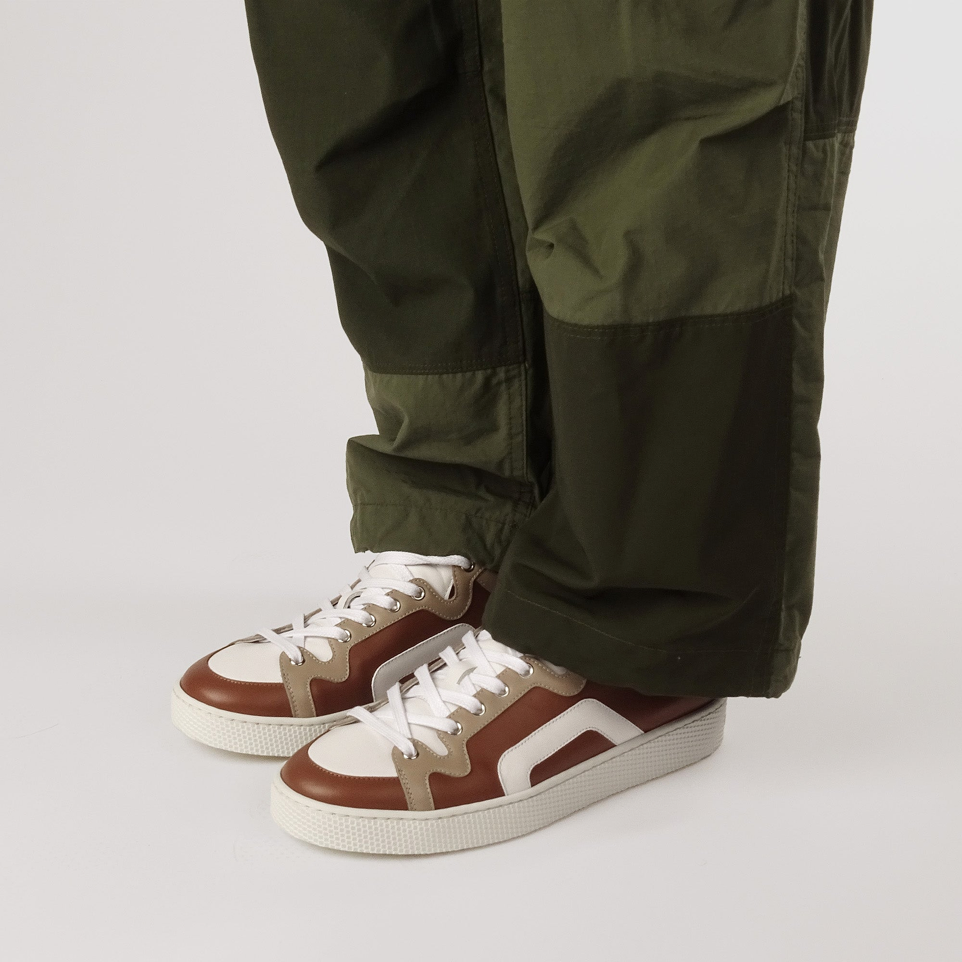 Pierre Hardy BASKETS ALPHA - HOMME, cuir de veau marron clair, beige et blanc, vue 5
