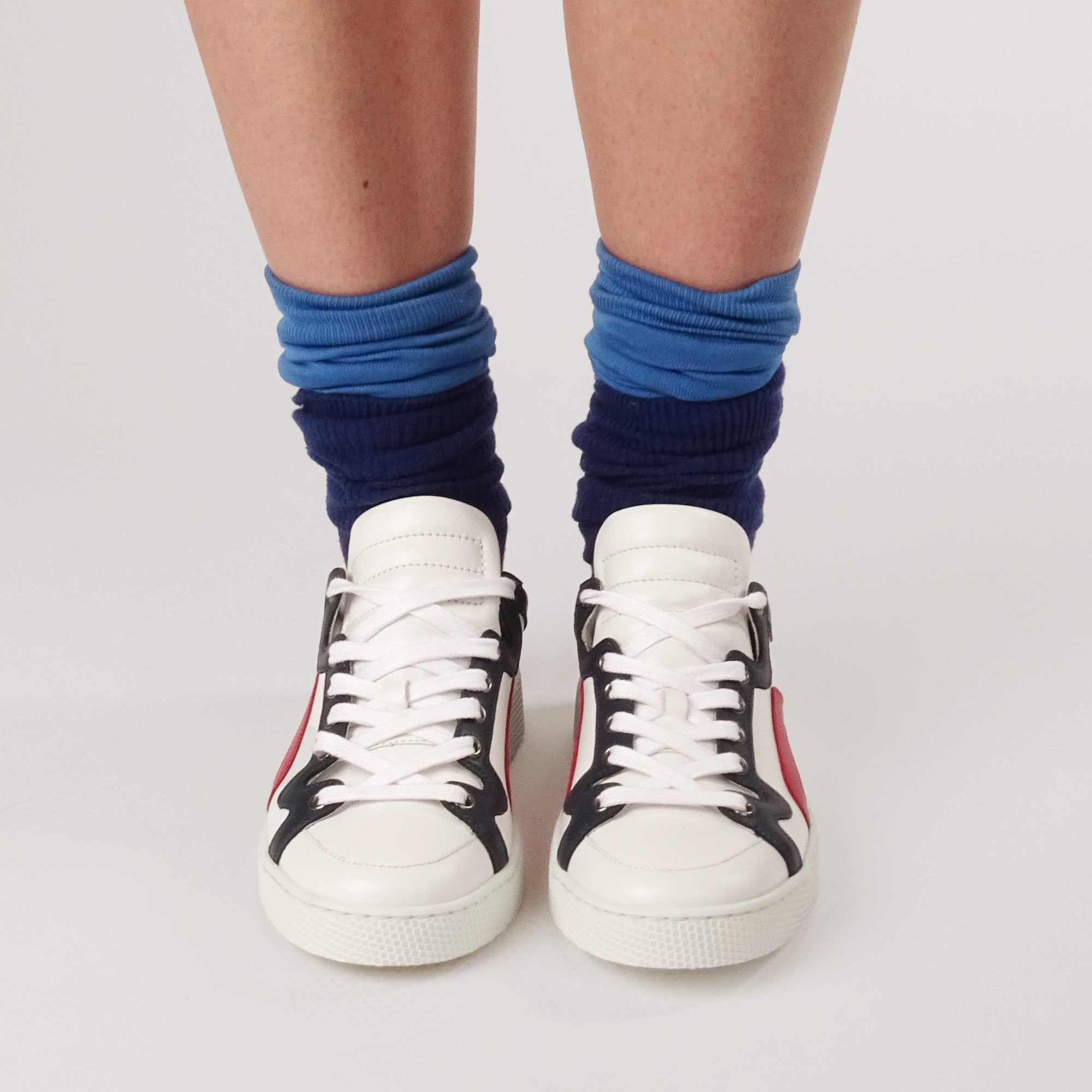 Pierre Hardy BASKETS ALPHA - FEMME, cuir de veau blanc, bleu marine et rouge, vue 4