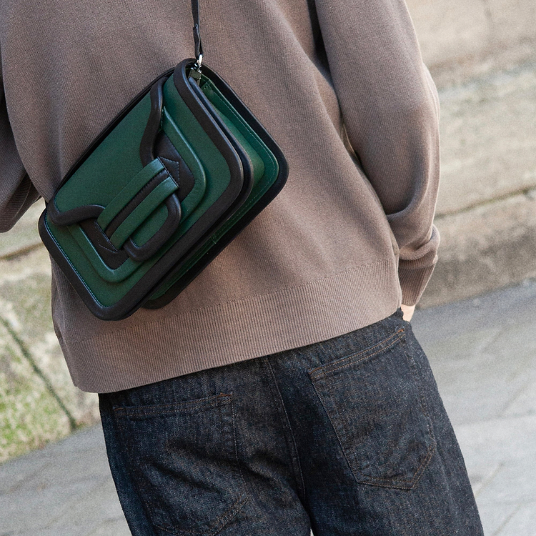 ALPHA MAXI HANDBAG