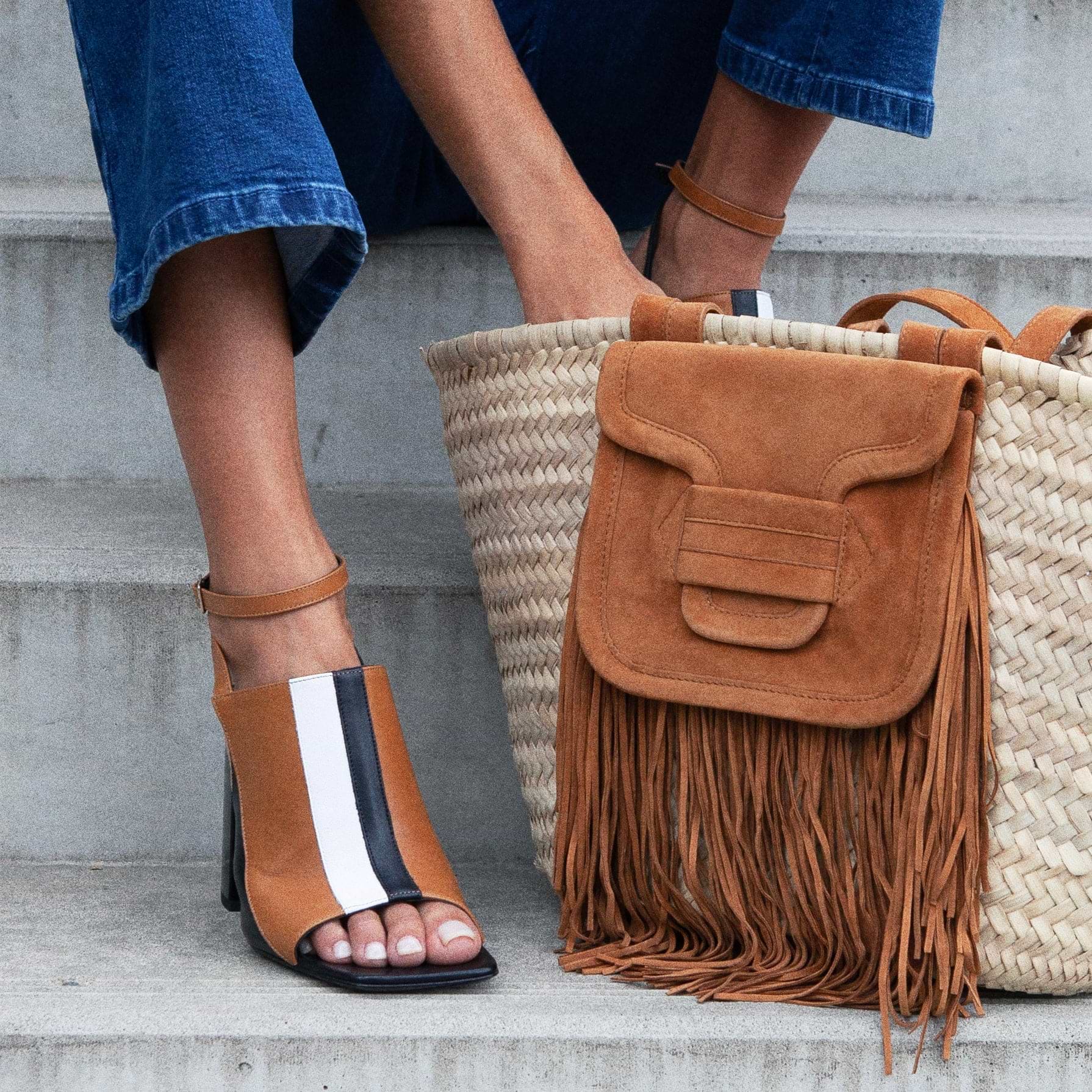PIERRE HARDY アルファ ロデオ バスケット ALPHA RODEO basket for women in raffia & black leather