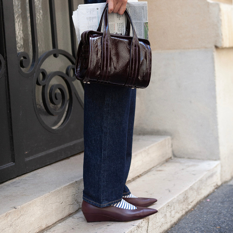 AMBER PUMP