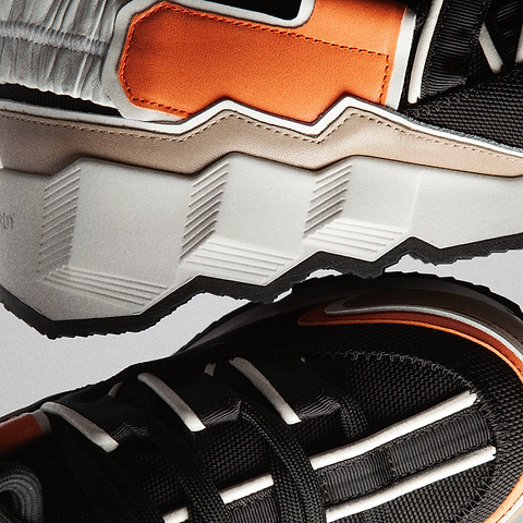 TREK COMET SNEAKERS