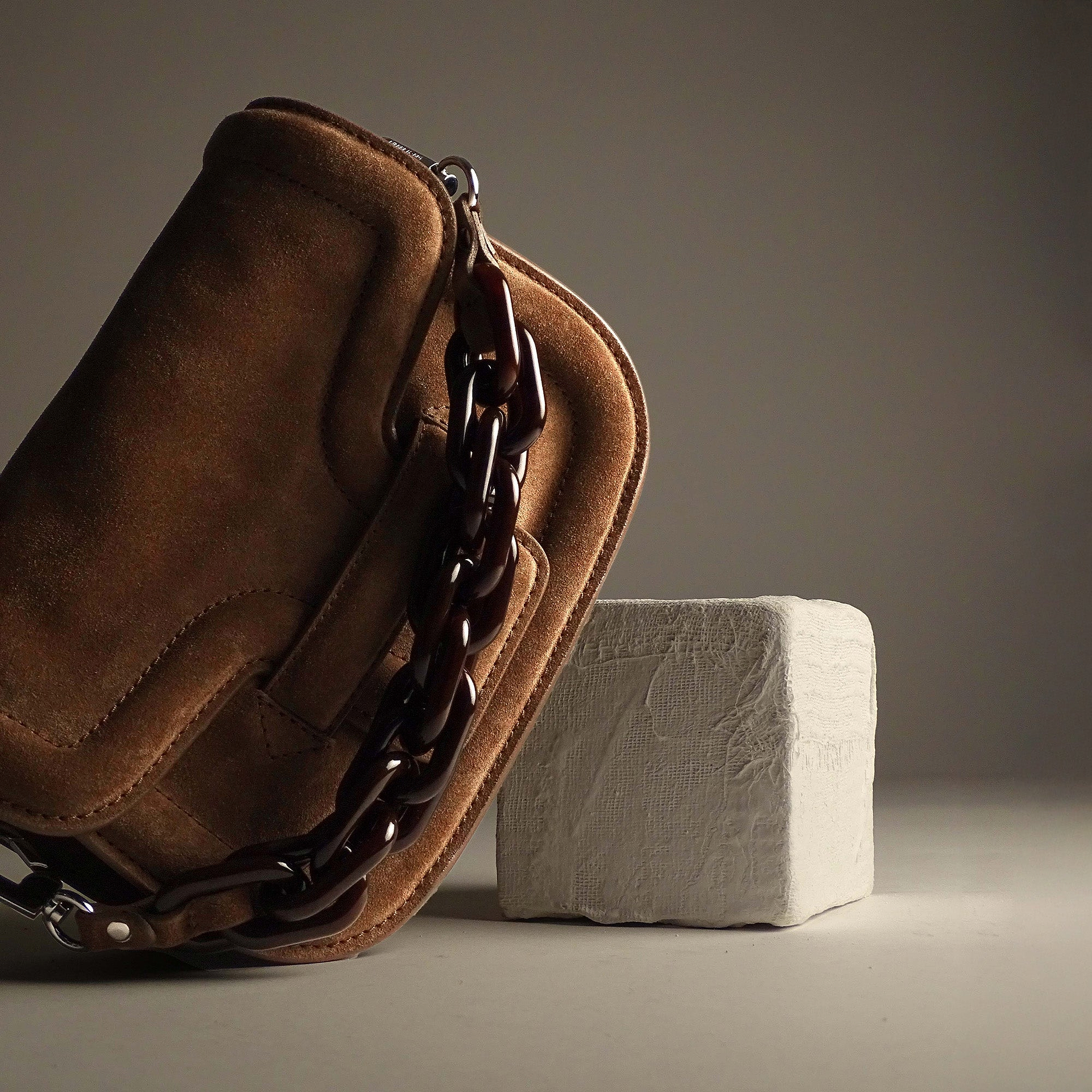 Pierre Hardy MINI ALPHAVILLE BAG, light brown suede calfskin, vue 6