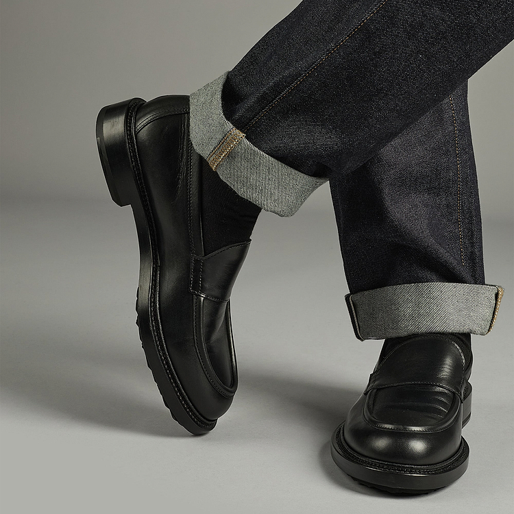 JOHN LOAFER